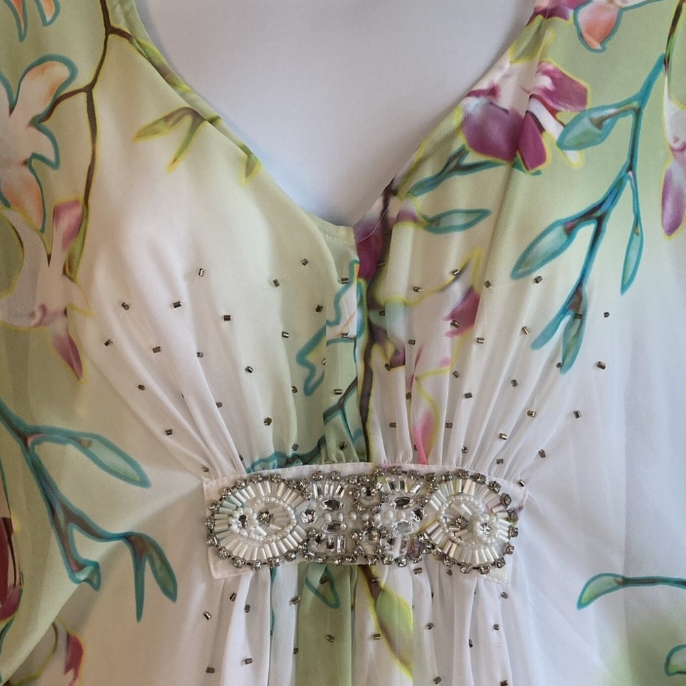Jennifer Lopez Floral Kimono with Rhinestone Accent - Picture 6 of 10